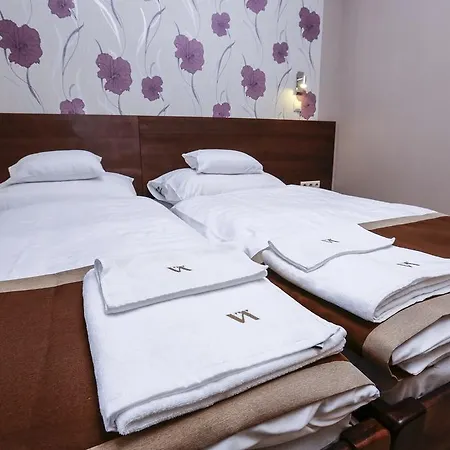 Guest house Granatalma Vendeghaz Fehervarcsurgo